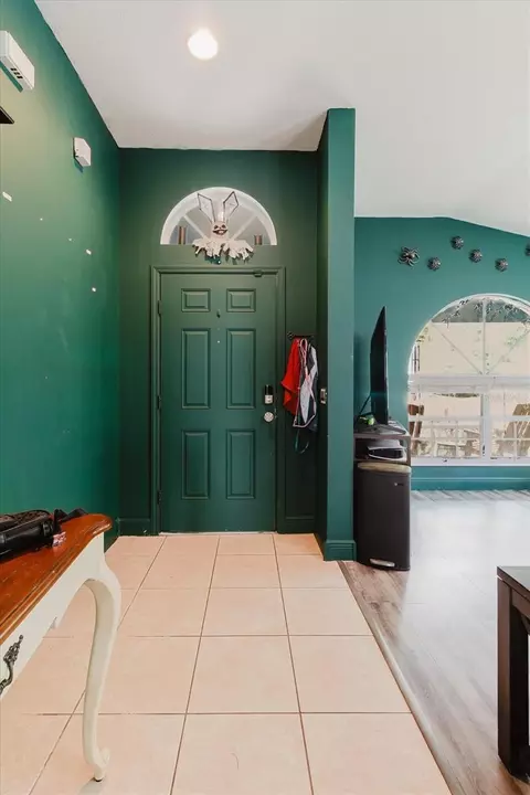 Entry Way - 9817 White Barn Way, Riverview, FL 33569 photo 2 of 3