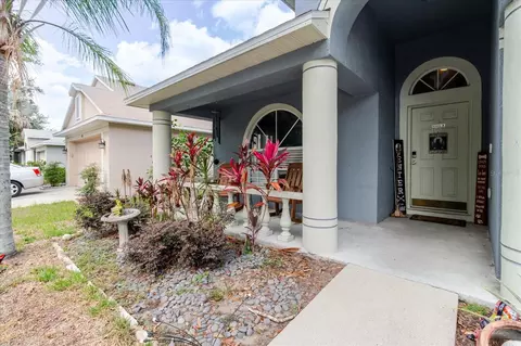 Exterior - 9817 White Barn Way, Riverview, FL 33569 photo 5 of 8