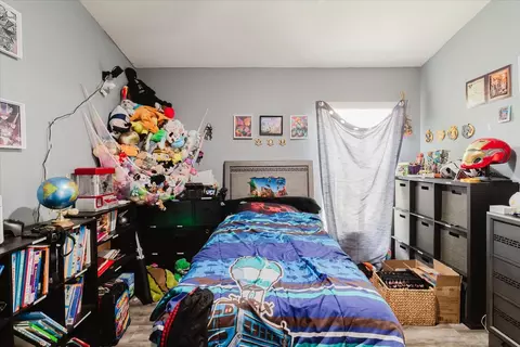 Bedroom - 9817 White Barn Way, Riverview, FL 33569 photo 5 of 9