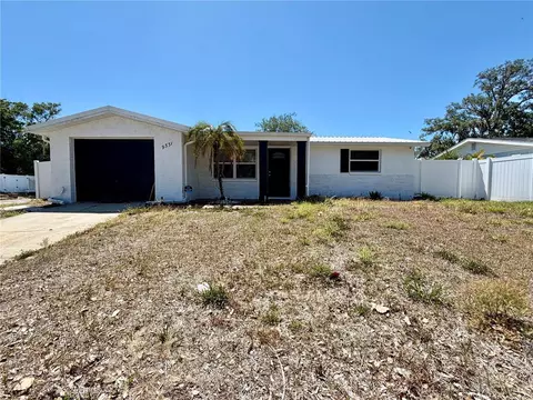 9331 Rainbow Ln, Port Richey, FL 34668
