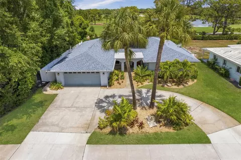 656 Mehlenbacher Rd, Belleair, FL 33756