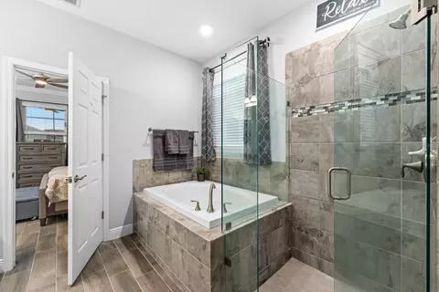 Bath - 11637 Tetrafin Dr, Riverview, FL 33579 photo 1 of 3