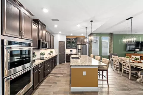 Kitchen - 11637 Tetrafin Dr, Riverview, FL 33579 photo 2 of 4