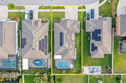 View/Area - 11637 Tetrafin Dr, Riverview, FL 33579 photo 5 of 7