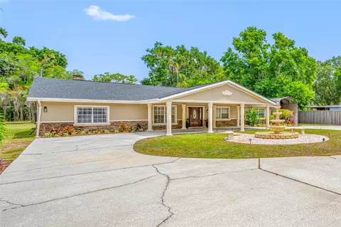 15314 Lake Magdalene Blvd, Tampa, FL 33618