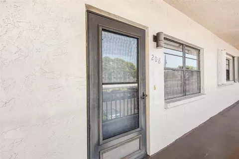 7951 58th Ave N #208, Saint Petersburg, FL 33709