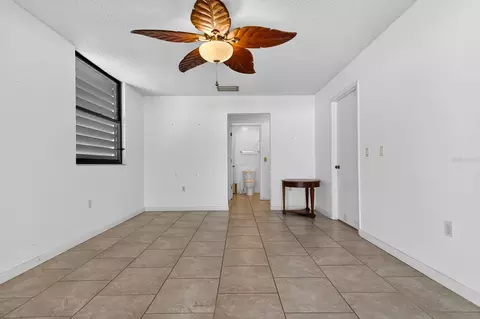 Bedroom - 318 Timberlake Dr, Bradenton, FL 34210 photo 2 of 5