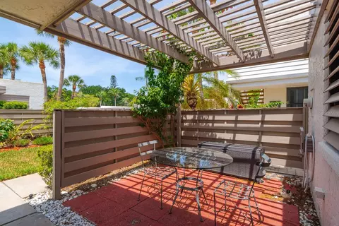 Exterior - 318 Timberlake Dr, Bradenton, FL 34210 photo 28 of 32