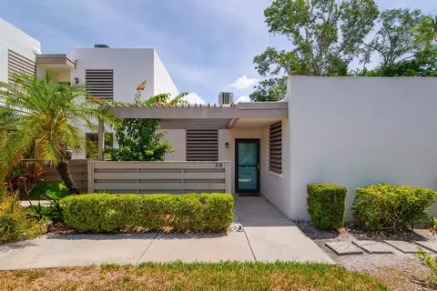 Exterior - 318 Timberlake Dr, Bradenton, FL 34210 photo 6 of 32