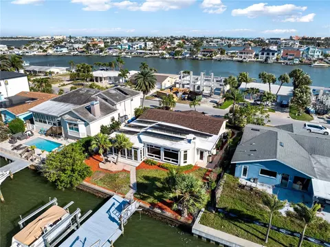 View/Area - 324 173rd Ave E, North Redington Beach, FL 33708 photo 6 of 24