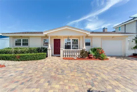 Exterior - 324 173rd Ave E, North Redington Beach, FL 33708 photo 4 of 12