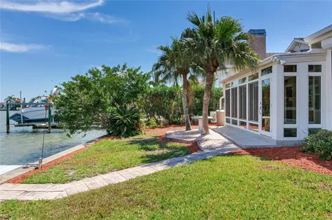 Exterior - 324 173rd Ave E, North Redington Beach, FL 33708 photo 9 of 12