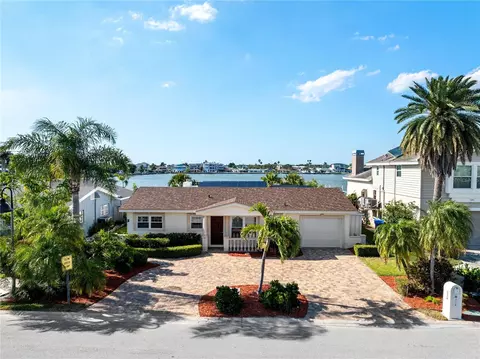 Exterior - 324 173rd Ave E, North Redington Beach, FL 33708 photo 3 of 12