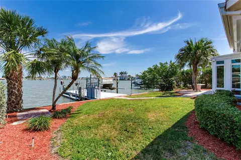 Exterior - 324 173rd Ave E, North Redington Beach, FL 33708 photo 8 of 12