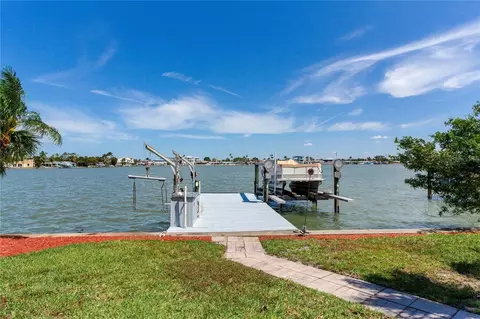 324 173rd Ave E, North Redington Beach, FL 33708
