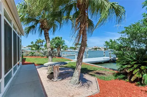 Exterior - 324 173rd Ave E, North Redington Beach, FL 33708 photo 10 of 12