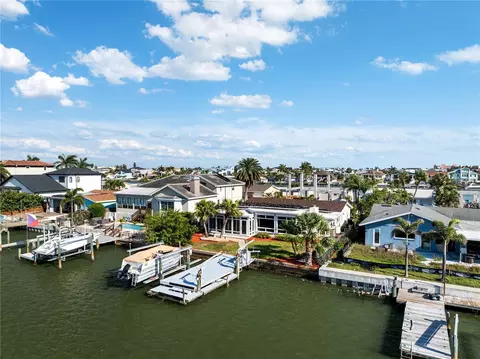 View/Area - 324 173rd Ave E, North Redington Beach, FL 33708 photo 7 of 24