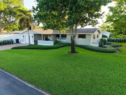 1150 48th St N, Saint Petersburg, FL 33713