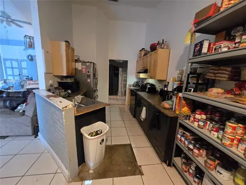 Kitchen - 7460 Herricks Loop, Orlando, FL 32835 photo 2 of 4