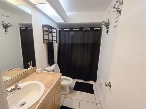 Bath - 7460 Herricks Loop, Orlando, FL 32835 photo 1 of 4