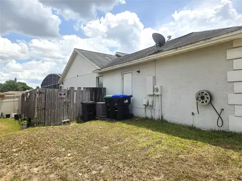 Exterior - 7460 Herricks Loop, Orlando, FL 32835 photo 4 of 6
