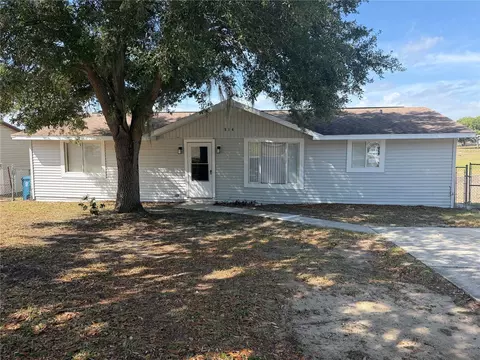 514 Greenbrough Dr, Lake Wales, FL 33853