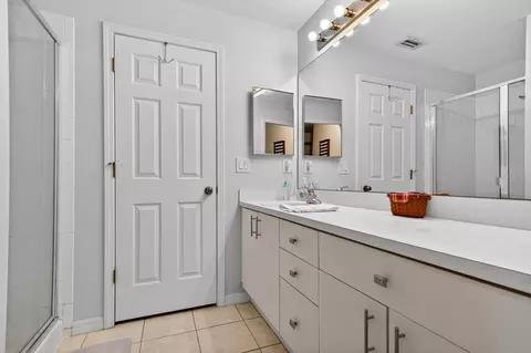 Bath - 10951 Winter Crest Dr, Riverview, FL 33569 photo 1 of 2