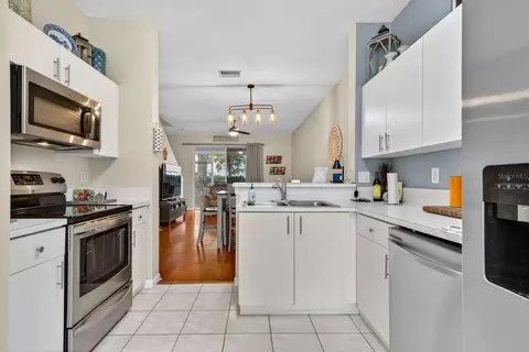 Kitchen - 10951 Winter Crest Dr, Riverview, FL 33569 photo 2 of 4