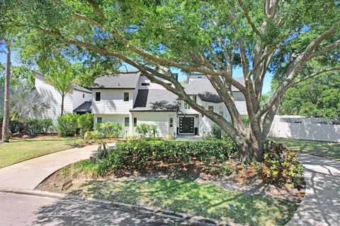 15306 Lake Maurine Dr, Odessa, FL 33556