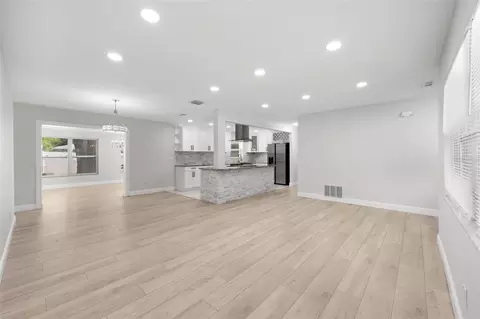 Living - 2564 Roberta St, Largo, FL 33771 photo 2 of 7