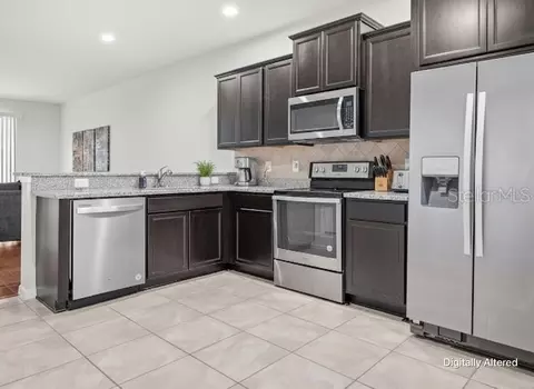 Kitchen - 9157 Hillcroft Dr, Riverview, FL 33578 photo 1 of 2