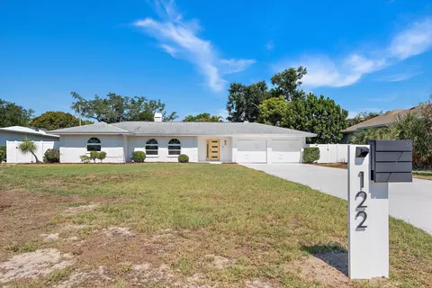 122 Palmetto Ln, Largo, FL 33770