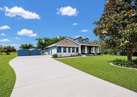 Exterior - 13101 Done Groven Dr, Dover, FL 33527 photo 3 of 19