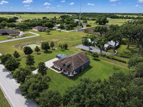 View/Area - 13101 Done Groven Dr, Dover, FL 33527 photo 7 of 8
