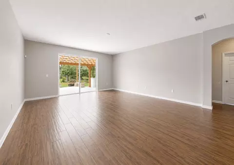Living - 13101 Done Groven Dr, Dover, FL 33527 photo 5 of 10