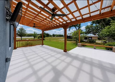 Exterior - 13101 Done Groven Dr, Dover, FL 33527 photo 9 of 19