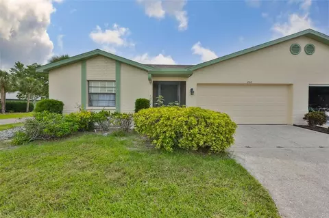 2102 Harringay St #449, Sun City Center, FL 33573