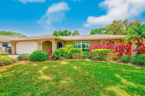 Exterior - 14339 110th Ter, Largo, FL 33774 photo 2 of 14
