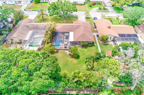 View/Area - 14339 110th Ter, Largo, FL 33774 photo 4 of 7
