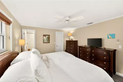 Bedroom - 14339 110th Ter, Largo, FL 33774 photo 2 of 5