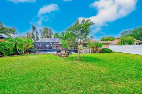 Exterior - 14339 110th Ter, Largo, FL 33774 photo 10 of 14