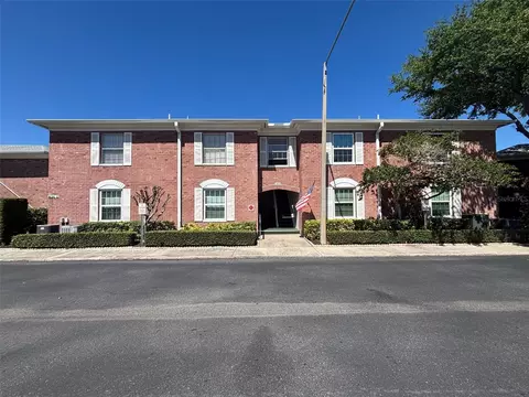 3994 37th St S #9, Saint Petersburg, FL 33711
