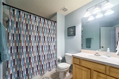 Bath - 5014 Pond Ridge Rd, Riverview, FL 33578 photo 5 of 6
