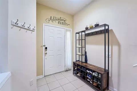 Entry Way - 5014 Pond Ridge Rd, Riverview, FL 33578 photo 1 of 5