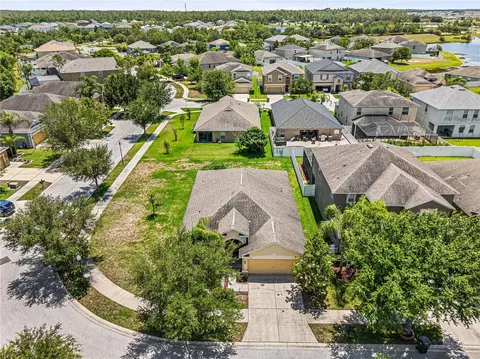 View/Area - 13181 Royal Pines Ave, Riverview, FL 33579 photo 2 of 8