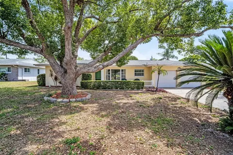1935 Jeffords St, Clearwater, FL 33764