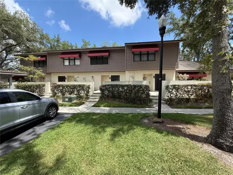 819 Oak Park Pl, Brandon, FL 33511
