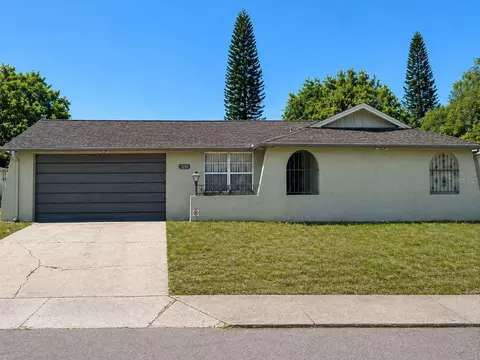 7210 San Moritz Dr, Port Richey, FL 34668