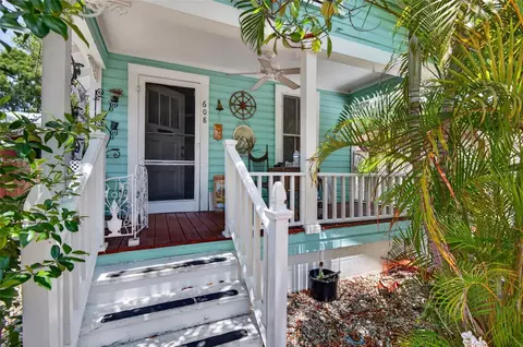 608 Belleview Blvd, Belleair, FL 33756