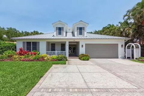 140 Miramar Blvd NE, Saint Petersburg, FL 33704